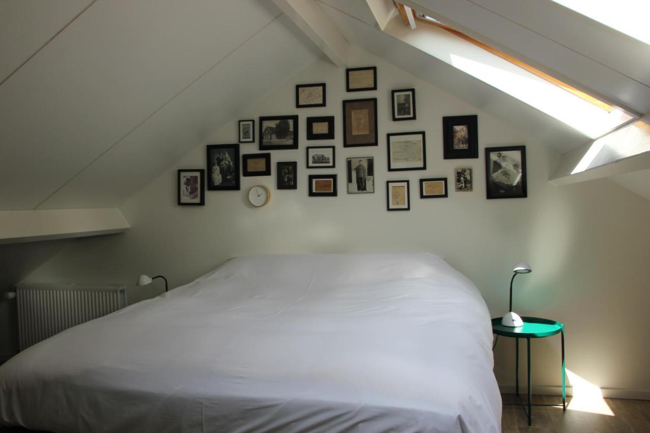 Familiehuis De Betuwe Met Prive Kunstgras Tennisbaan En Sauna Villa Erichem Exteriör bild