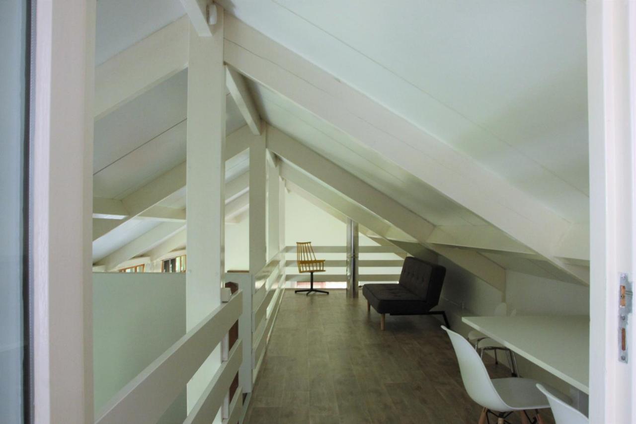 Familiehuis De Betuwe Met Prive Kunstgras Tennisbaan En Sauna Villa Erichem Exteriör bild